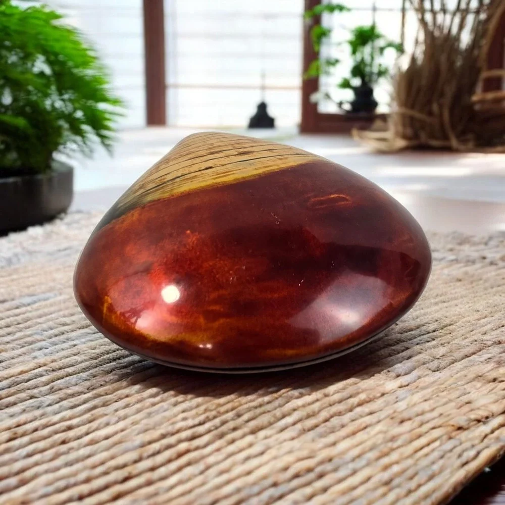 Vintage Large Japanese Wakasa Lacquer Clam Shell Trinket Box 8x8